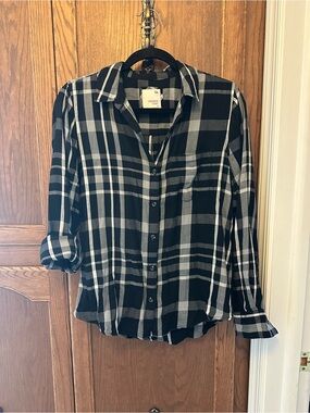 🌹SO Black & white Plaid Favorite Shirt